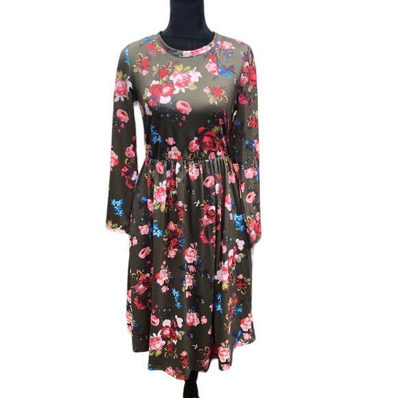 Zesica Dresses & Skirts - Zesica Hunter Green Pink Floral Long Sleeve Dress size Small